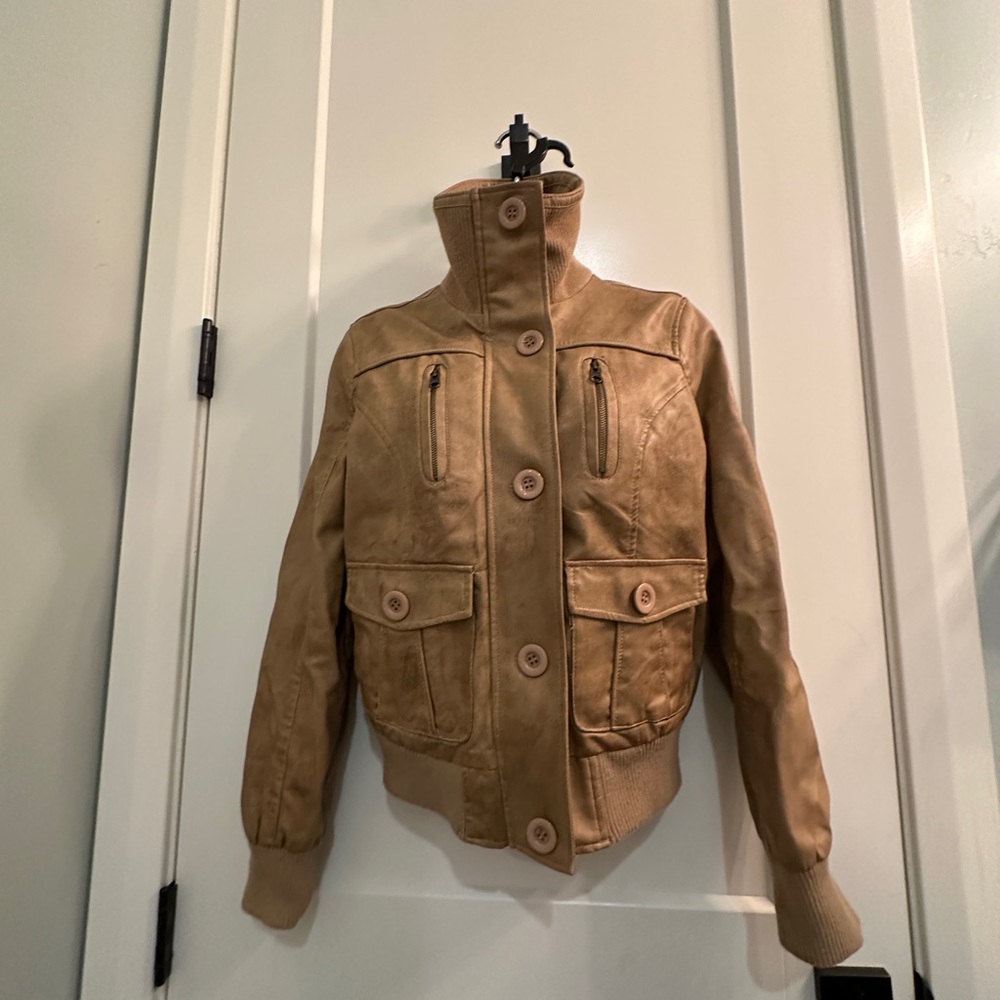Leather jacket - Picture 6 of 7